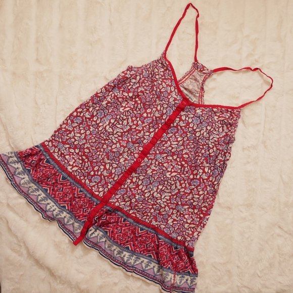 Bundle of 4 cute tops - Picture 9 of 12